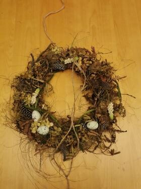 Frühjahrskranz binden