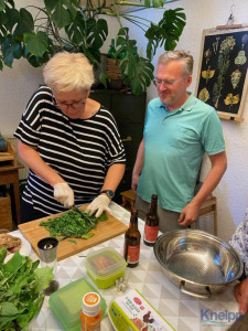 KAC Bludenz Maenner Kraeuterkochen 10