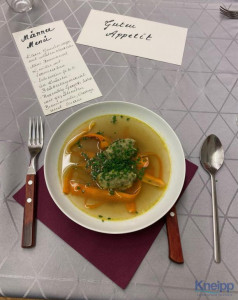 KAC Bludenz Maenner Kraeuterkochen 3