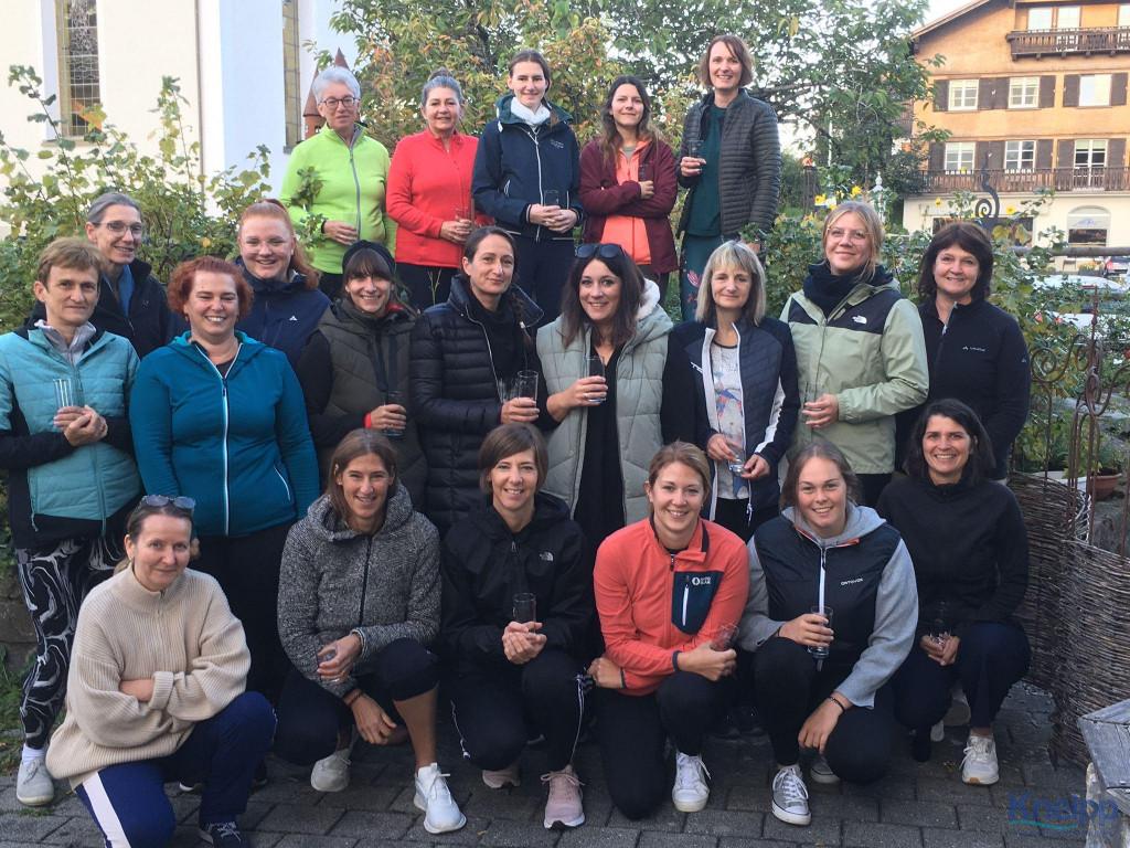 Alle TeilnehmerInnen der KiGa-Ausbildung in Hittisau im Oktober 2023