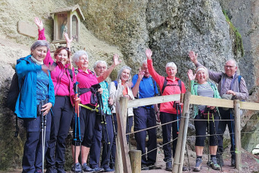 104229 Gruppe Aktion