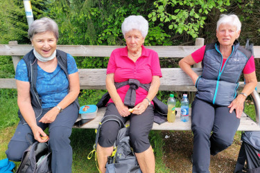 113414 Helga IrmgardPaula Auf Bank