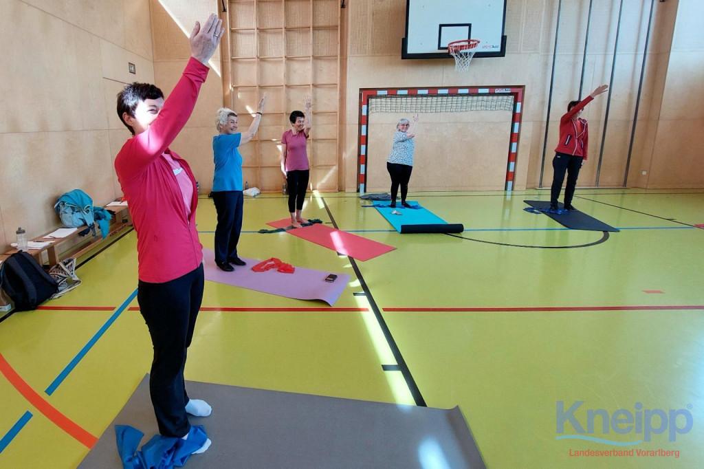LV-Vorarlberg 3-dimensionales Training mit dem Theraband mit Silvia Kollos