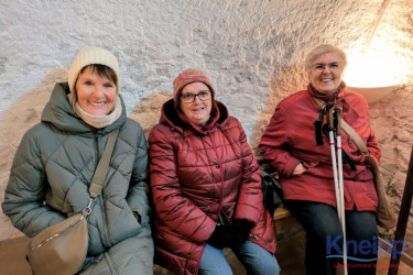 183526863 Kleine Gruppe